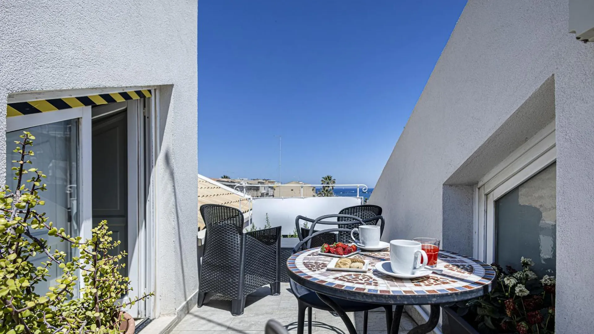Lakkios Charming Suites And Rooms Syracuse Italië
