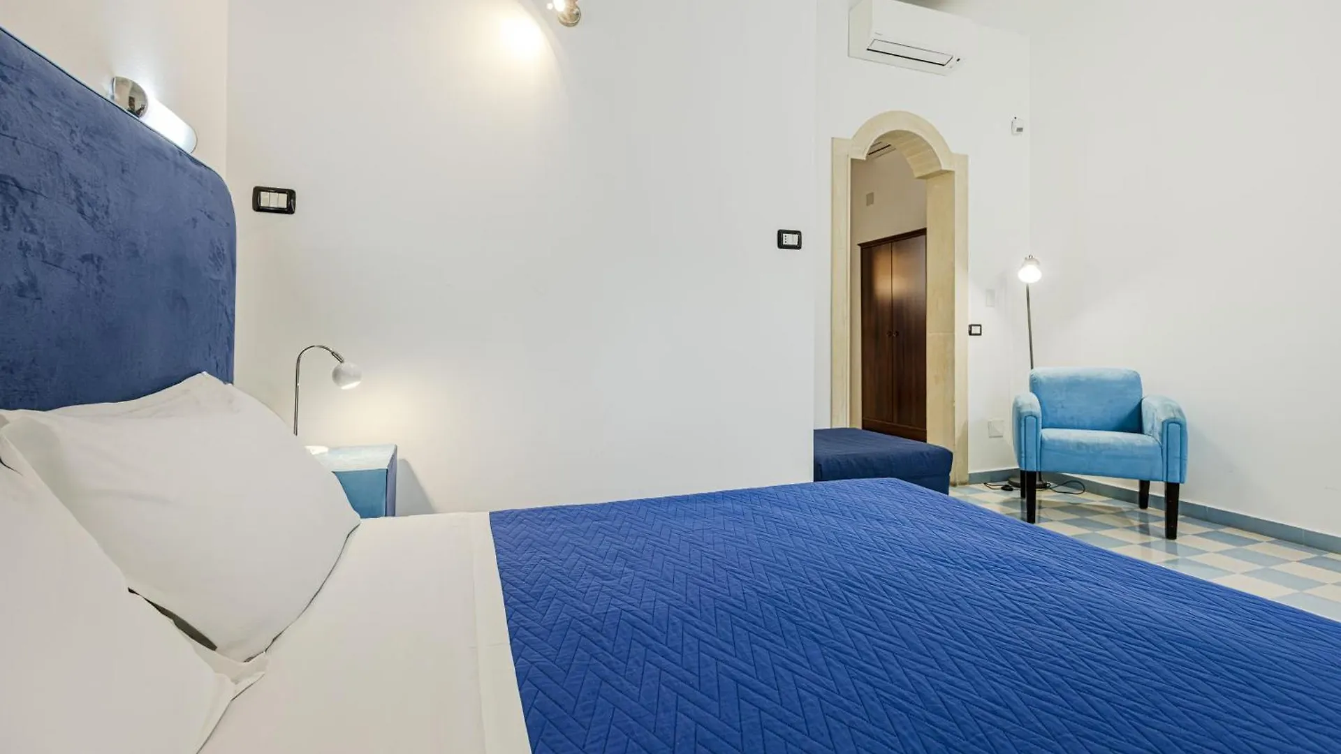 Lakkios Charming Suites And Rooms Syracuse