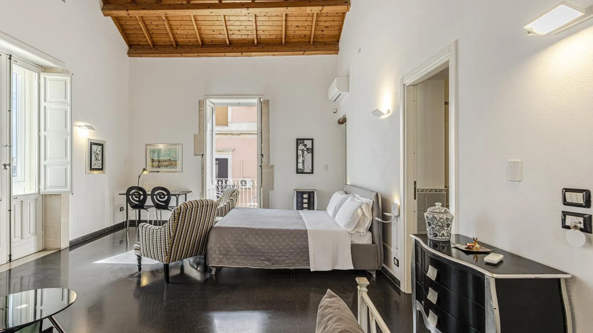 Bed & Breakfast Lakkios Charming Suites And Rooms Syracuse