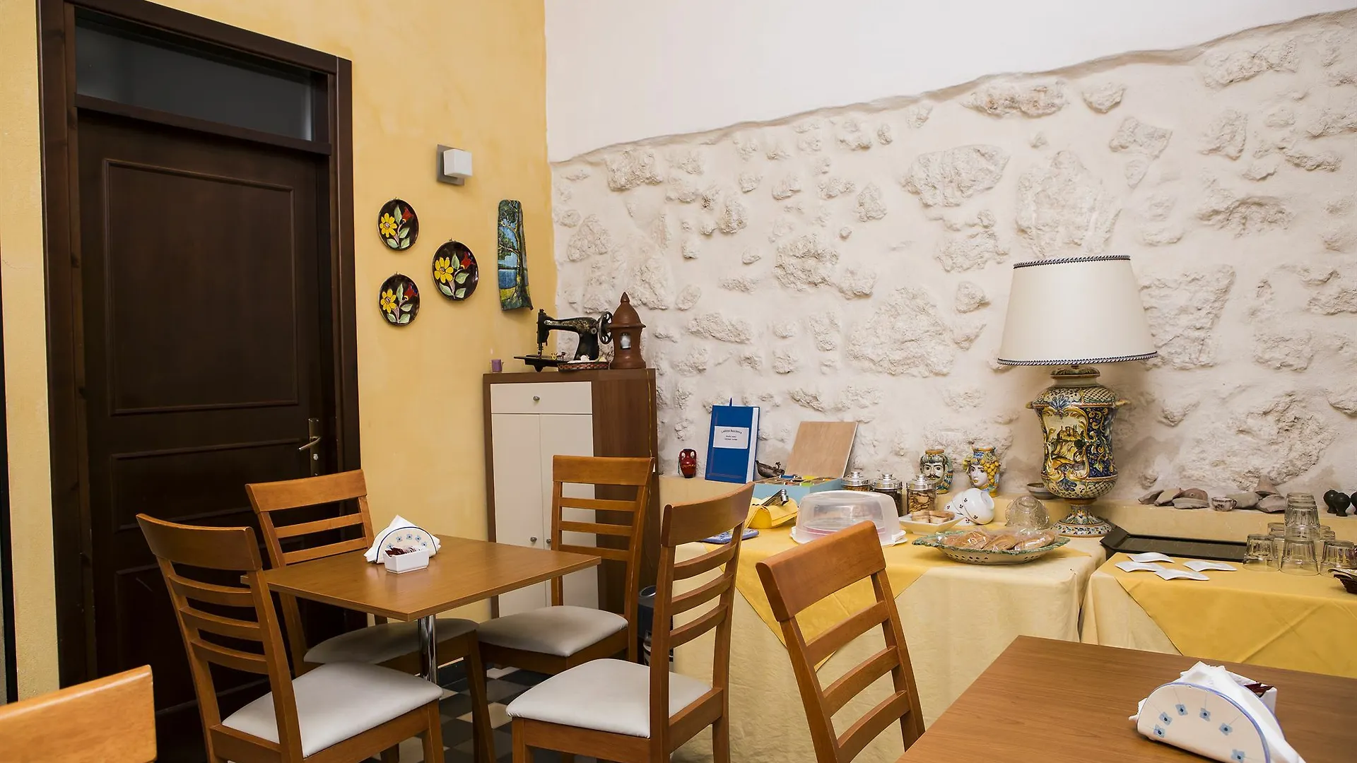 *** Oda ve Kahvaltı Lakkios Charming Suites And Rooms Siraküza İtalya