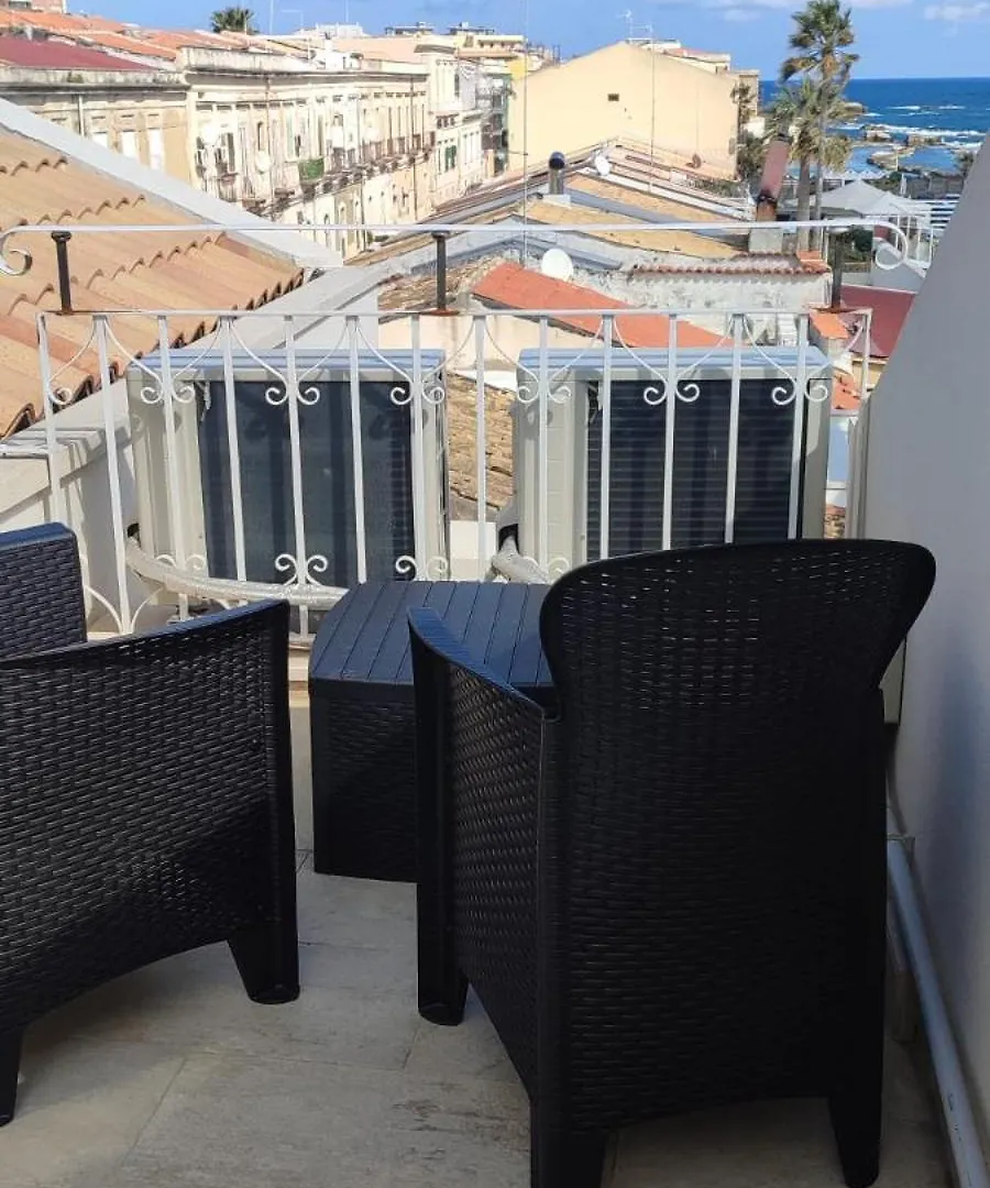 Bed & Breakfast Lakkios Charming Suites And Rooms Syracuse